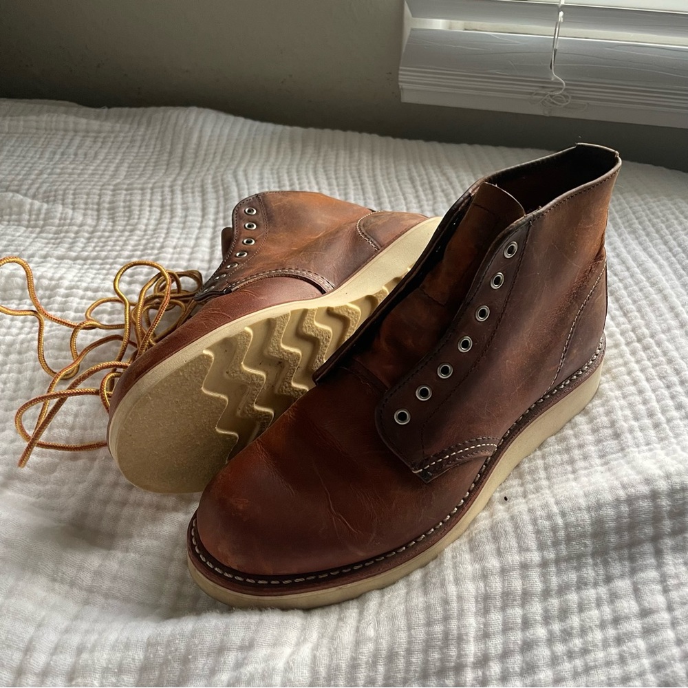 Redwing Heritage Women’s Boot Size 7B STYLE 3451 Round Toe